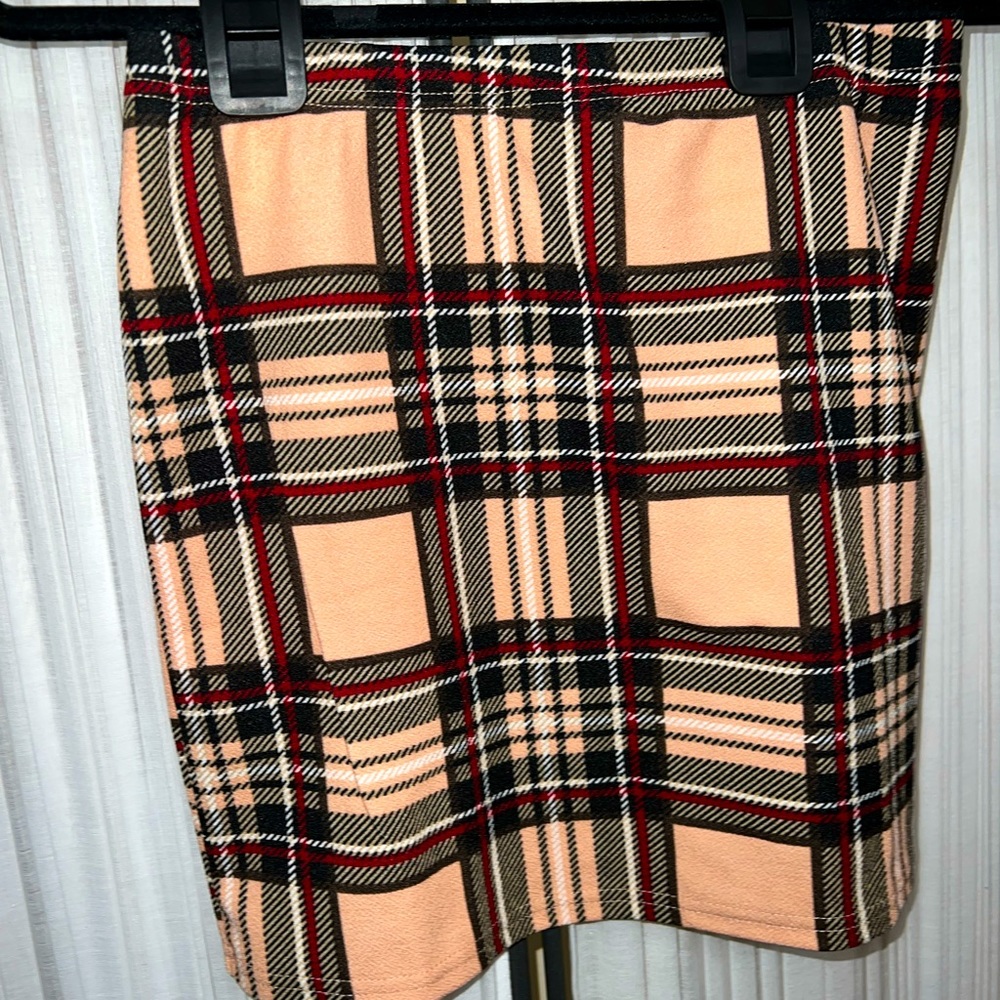 Plaid skirt set brown and white skirts (new never used)